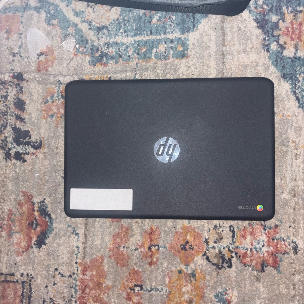 HP TouchScreen Laptop fully functional basically brand new Open to any offers